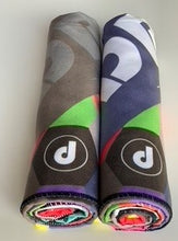 Load image into Gallery viewer, Microfibre Quick-Dry Hexagon Towel